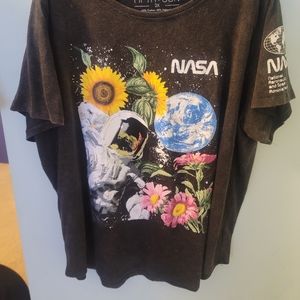 Plus size Nasa Tshirt